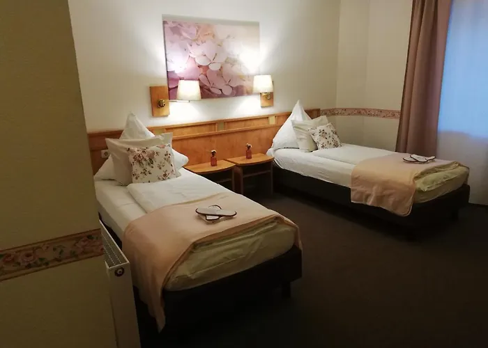 Moosburger Hof Hotel *